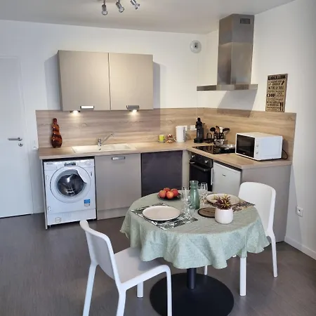 Apartamento Novage Services *