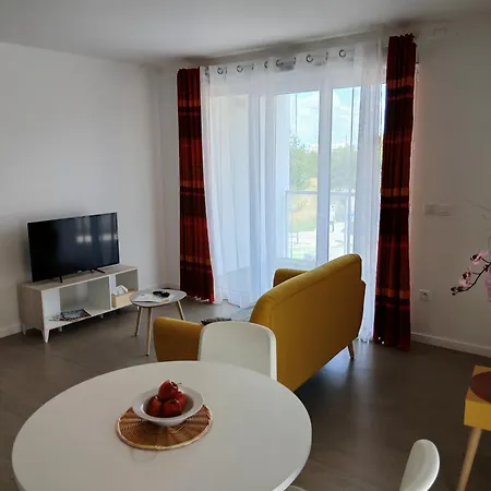 Apartamento Novage - *